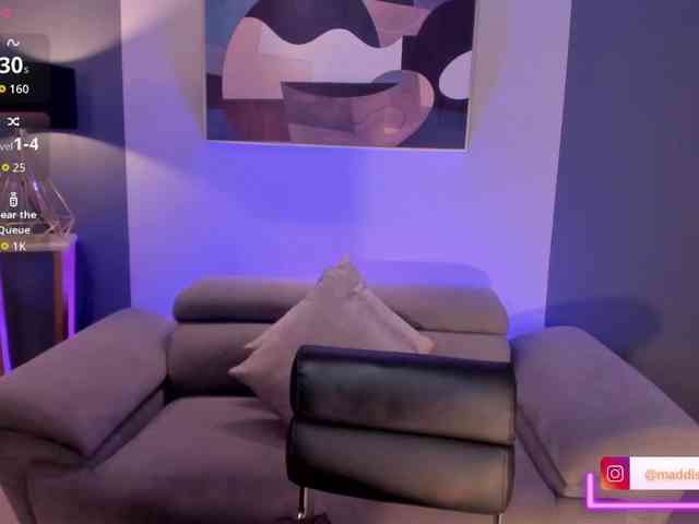 MaddisonCollins webcam