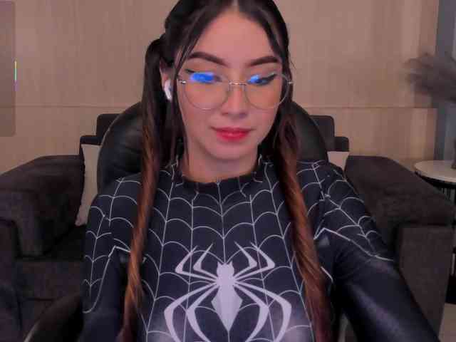 MaddisonCollins webcam