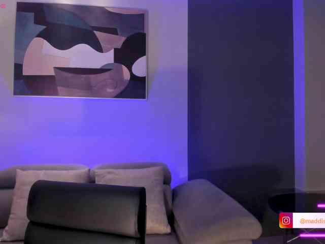 MaddisonCollins webcam