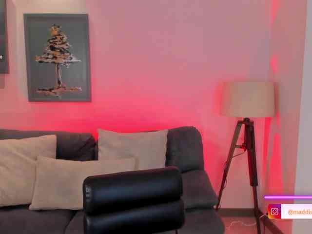 MaddisonCollins webcam