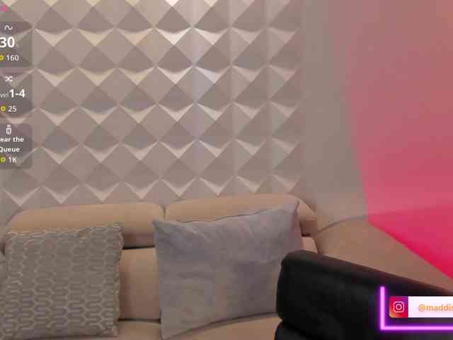 MaddisonCollins webcam