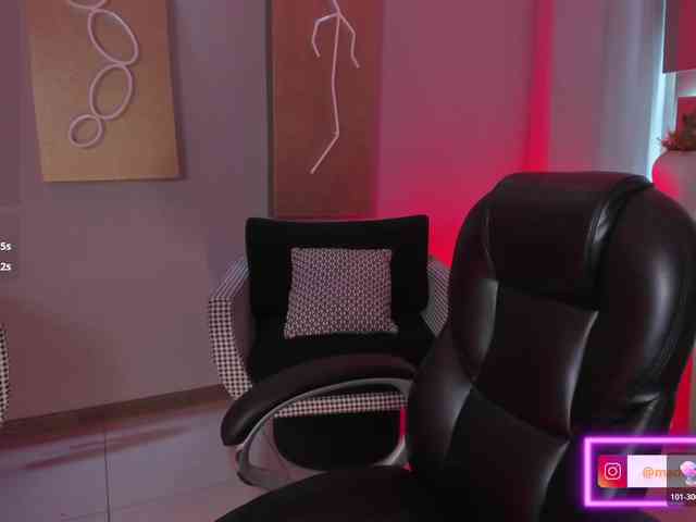 MaddisonCollins webcam