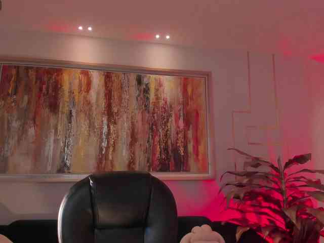 MaddisonCollins webcam