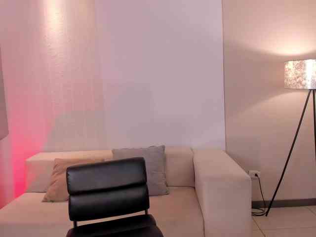 MaddisonCollins webcam