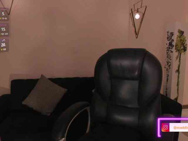 MaddisonCollins webcam