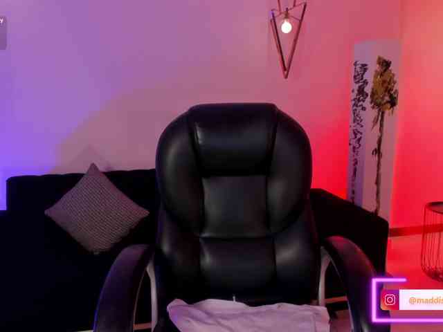 MaddisonCollins webcam