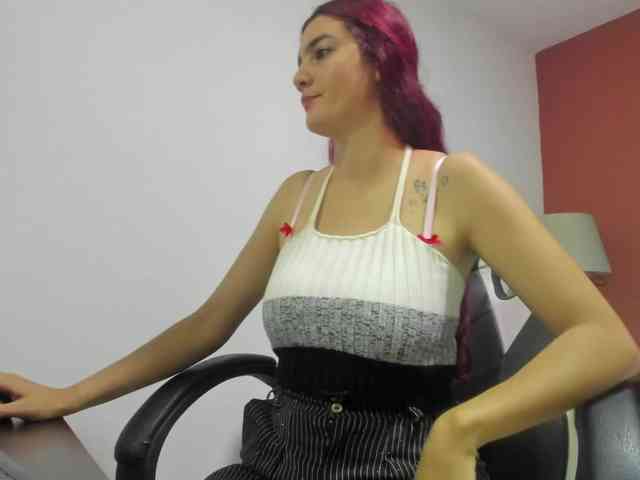 zoe-williams1 webcam