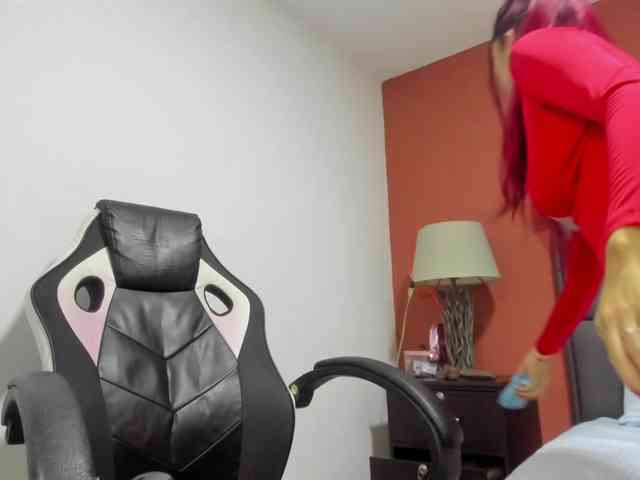 zoe-williams1 webcam