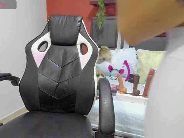 zoe-williams1 webcam