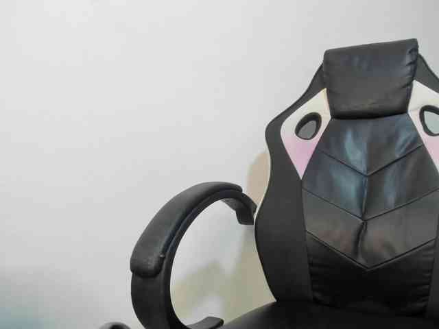 zoe-williams1 webcam