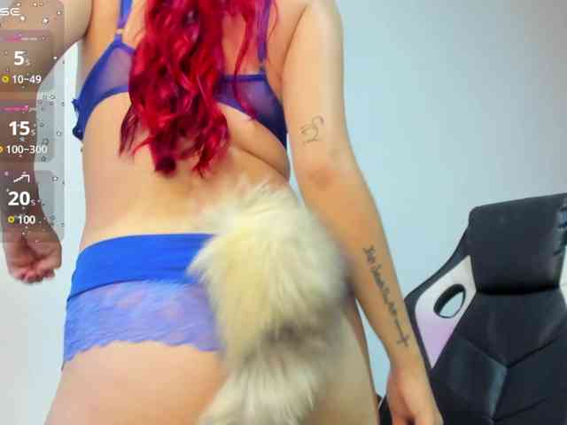zoe-williams1 webcam