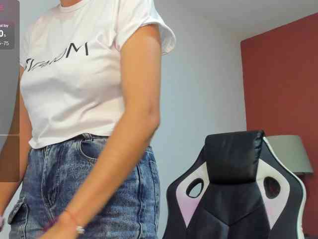 zoe-williams1 webcam