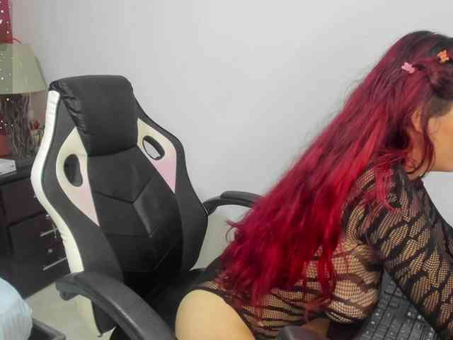zoe-williams1 webcam