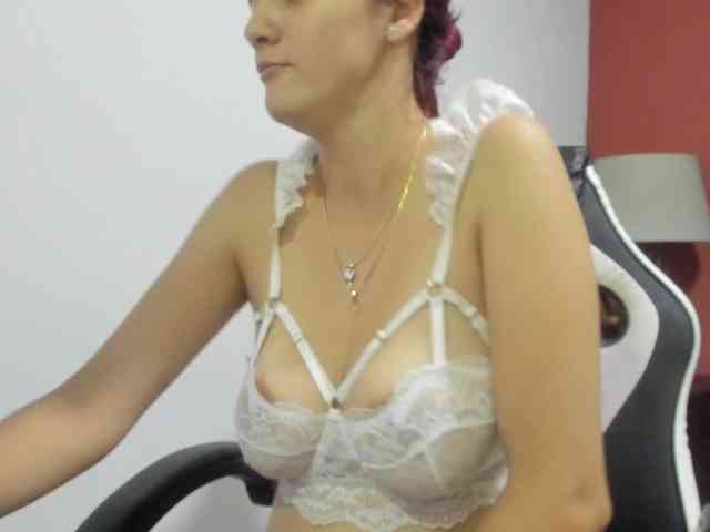 zoe-williams1 webcam