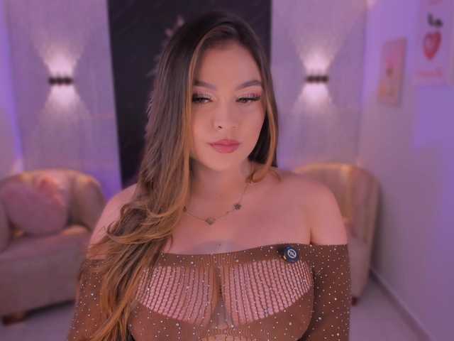 IvyJones1's BongaCams show and profile