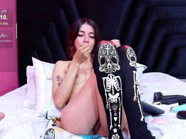 skinnyandcute webcam