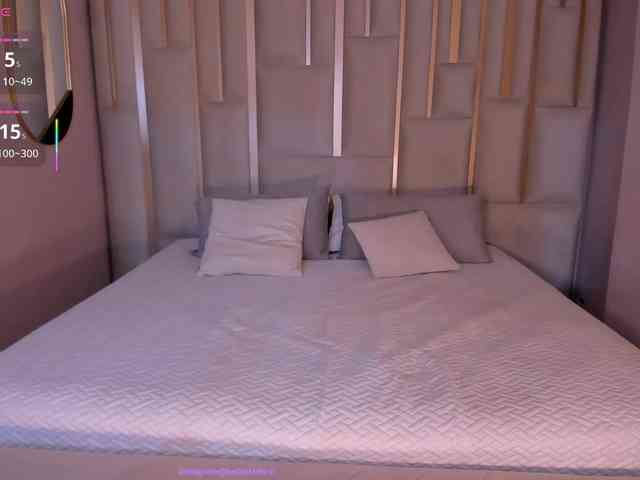 BellaClark webcam