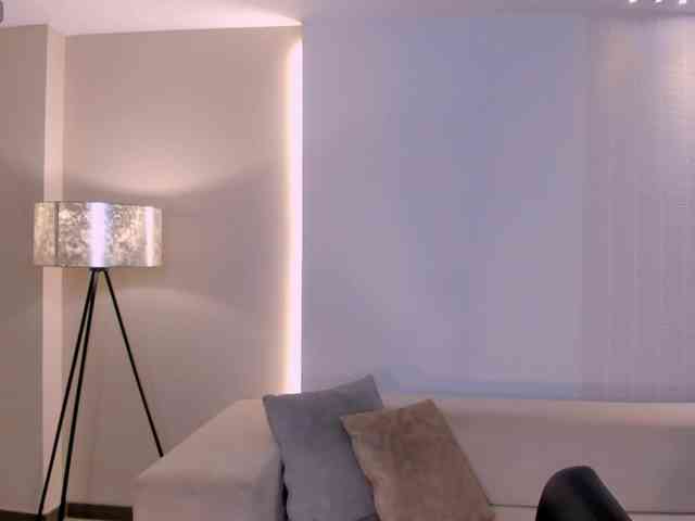 BellaClark webcam