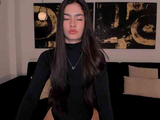 BellaClark webcam
