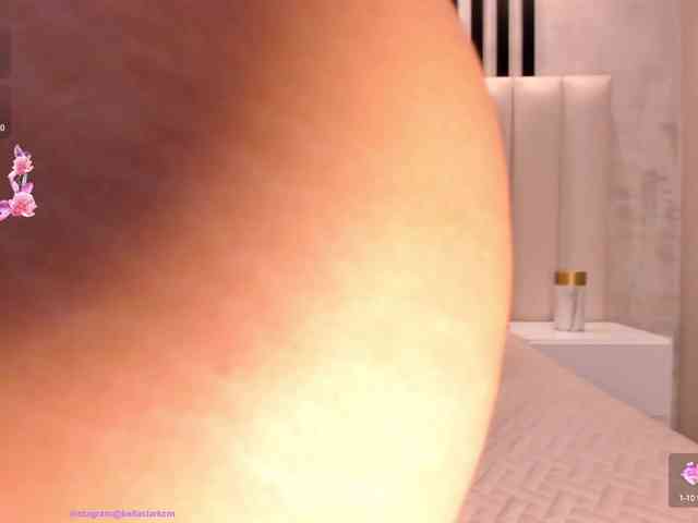 BellaClark webcam