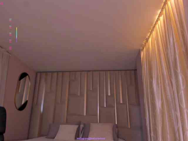 BellaClark webcam