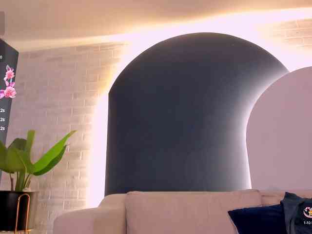 BellaClark webcam