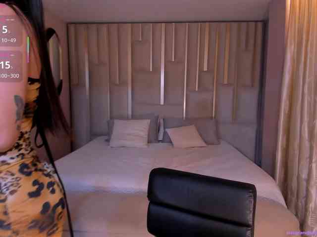 BellaClark webcam