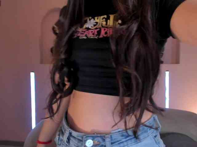 BellaClark webcam