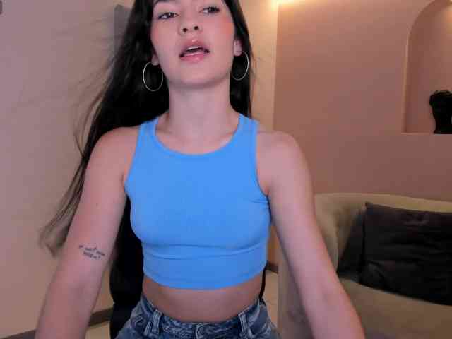 BellaClark webcam