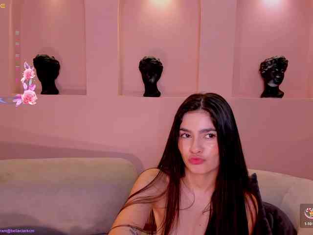 BellaClark webcam