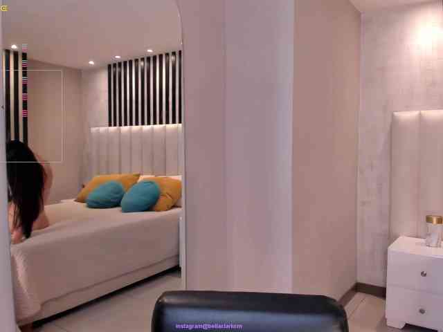 BellaClark webcam