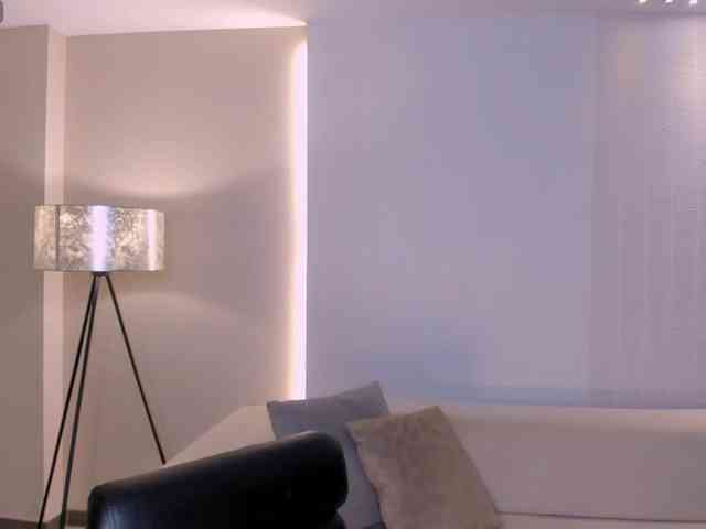 BellaClark webcam
