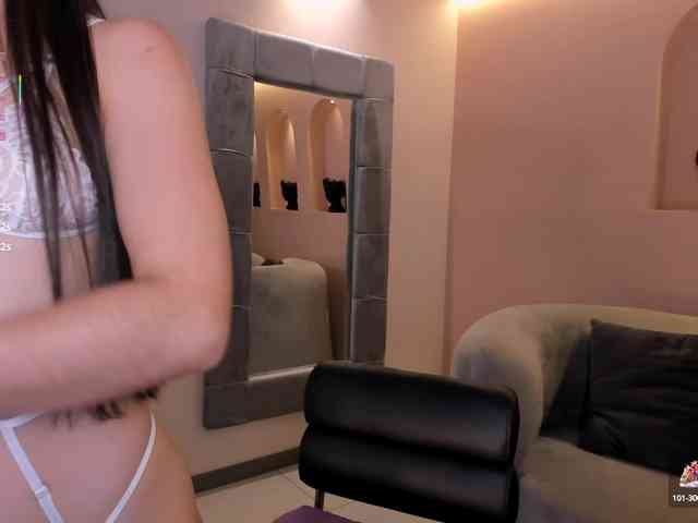 BellaClark webcam