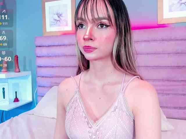 MadyMiller webcam