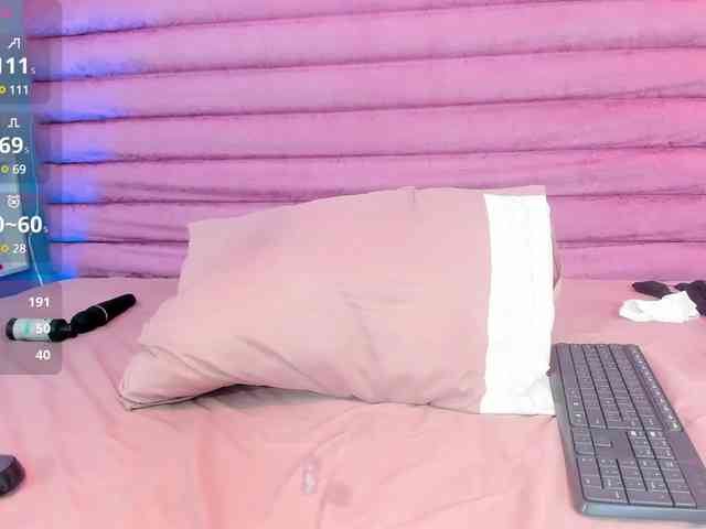 MadyMiller webcam