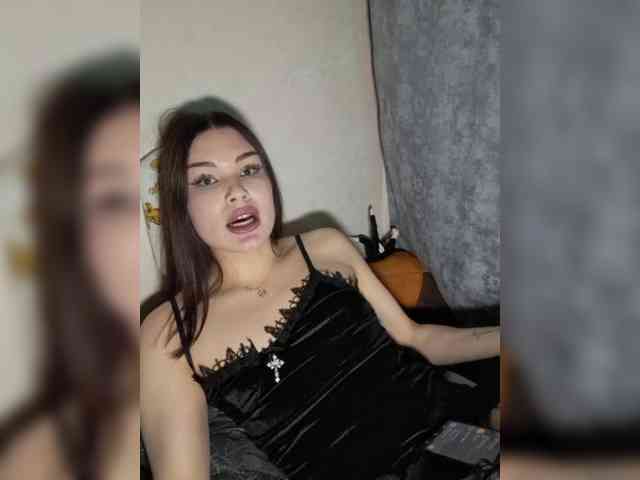 misssurprizisss Live Webcam on BongaCams