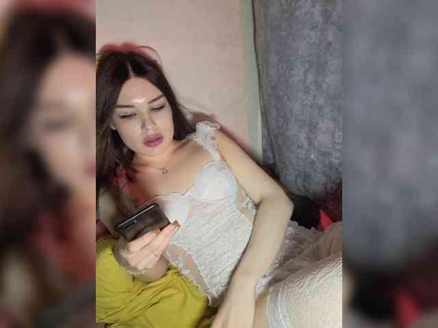 misssurprizisss Live Webcam on BongaCams
