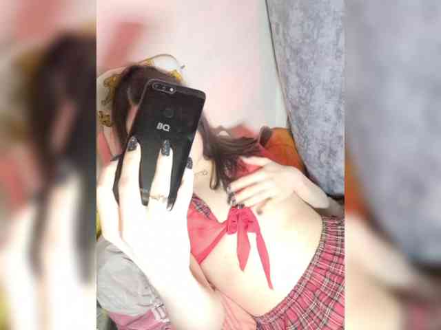 misssurprizisss Live Webcam on BongaCams