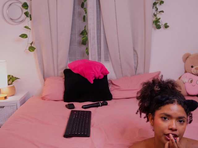 ShopiaTony1's BongaCams show and profile