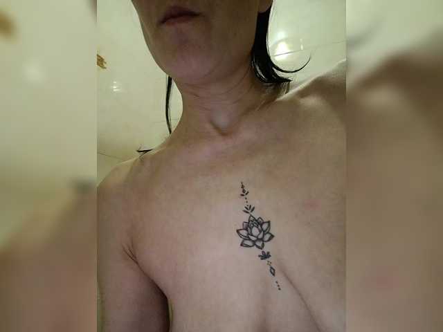 Natdance's BongaCams show and profile