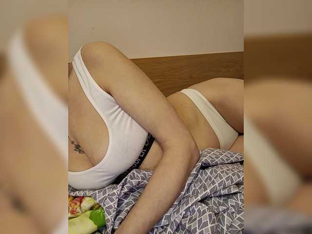 Natdance's BongaCams show and profile