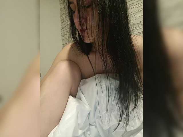 Natdance's BongaCams show and profile