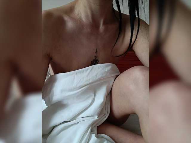 Natdance's BongaCams show and profile