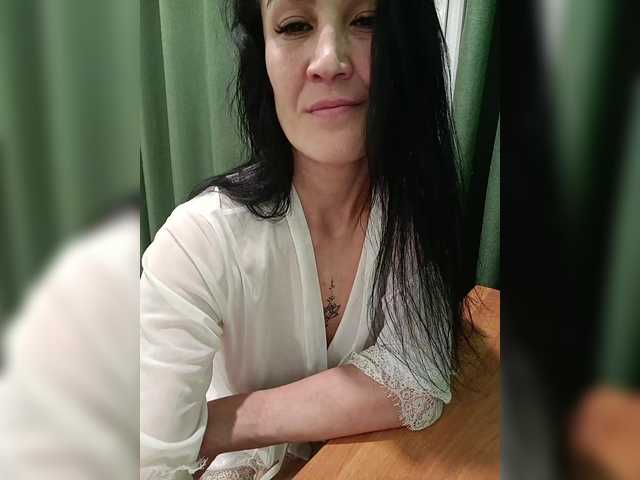 Natdance's BongaCams show and profile