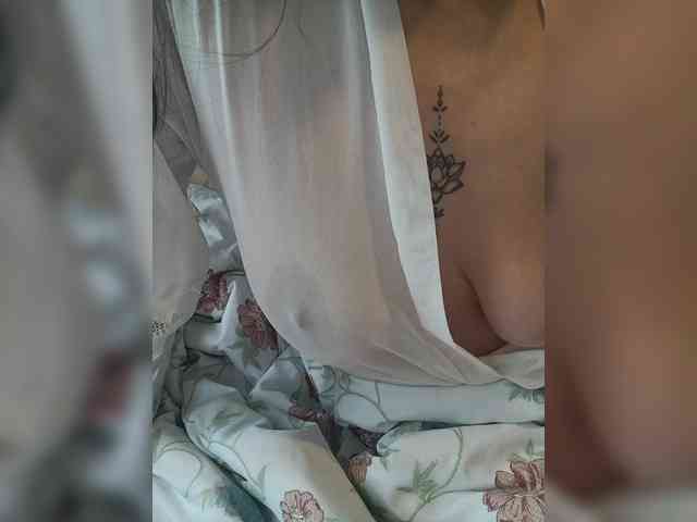 Natdance Live Webcam on BongaCams