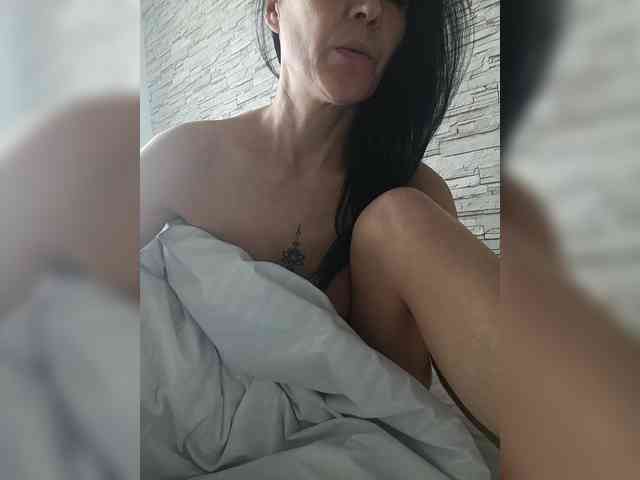 Natdance Live Webcam on BongaCams