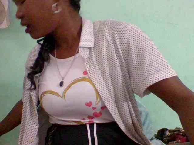 Olga34 webcam