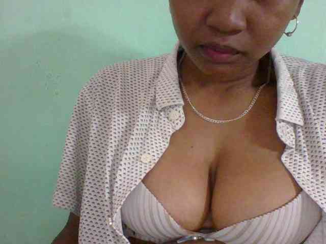 Olga34 webcam