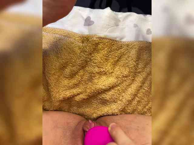 Milkkksheik-981 webcam