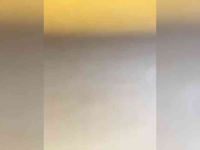 Milkkksheik-981 webcam